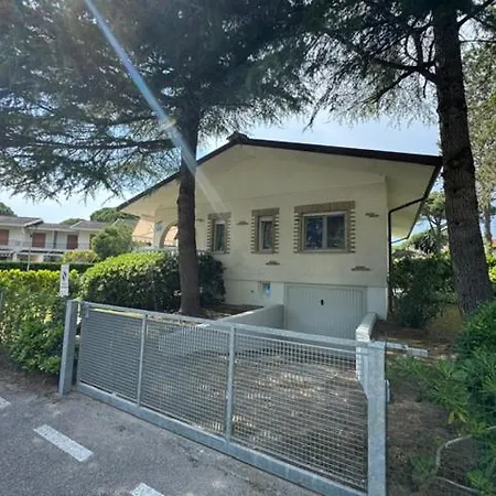 Menazzi Villa *